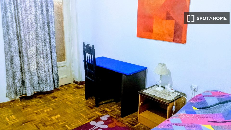 Chambre double Madrid, 4 chambres — photo 2