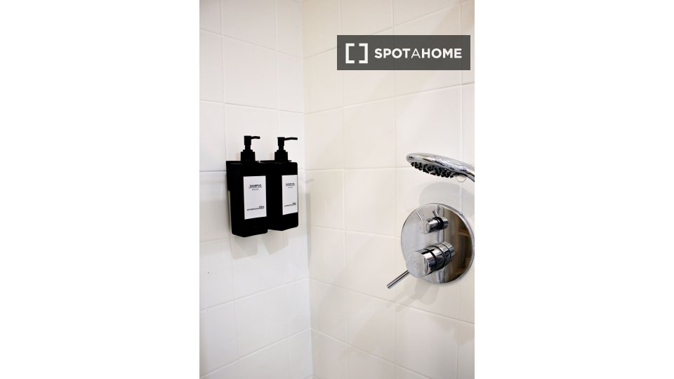 Apartment Lisbon, 1 bed, 32m² — photo 14