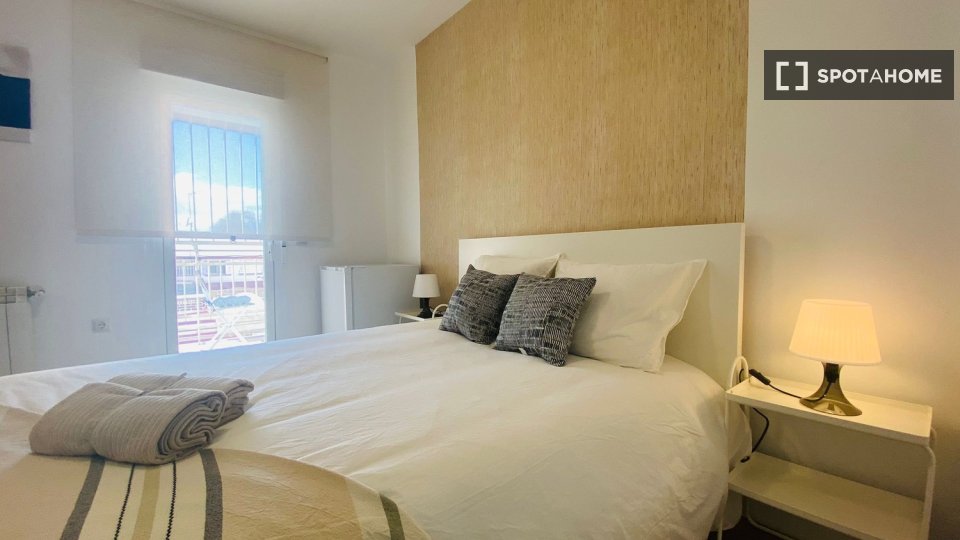 Double room Madrid, 4 beds — photo 4