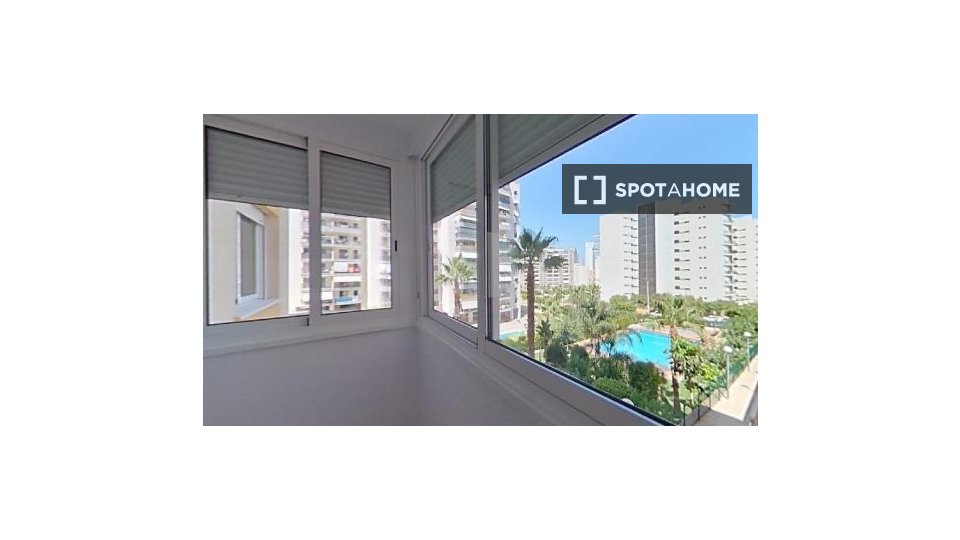 Apartment mono Alicante, 60m² — photo 2