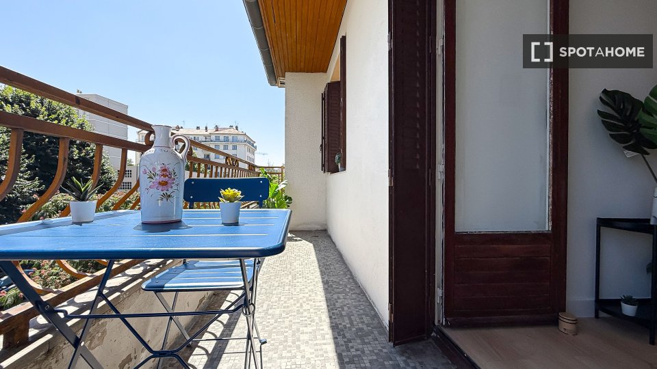 Double room Lyon, 3 beds, 66m² — photo 19
