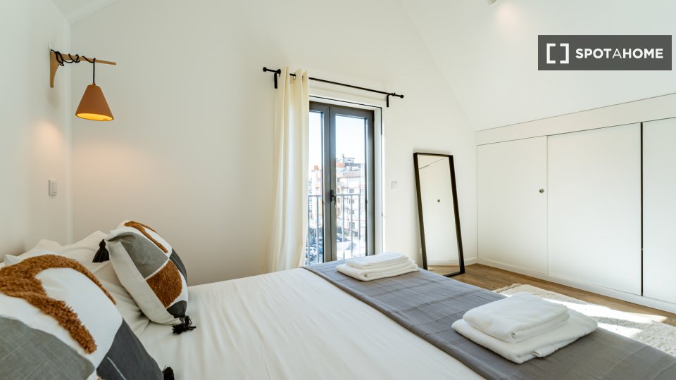 Apartment Porto, 2 beds, 162m² — photo 11