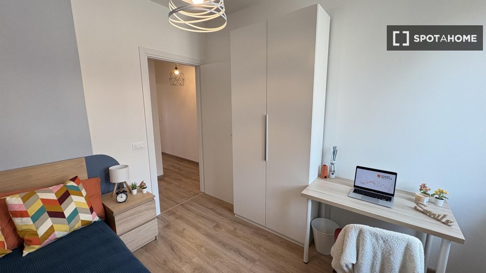 Double room Milan, 4 beds — photo 4