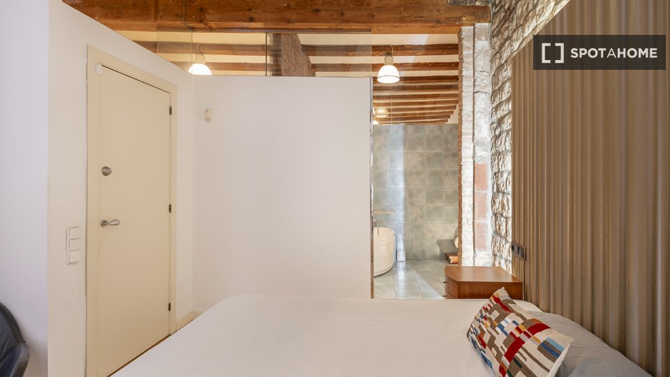 Apartment Barcelona, 2 beds — photo 9