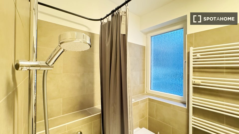 Double room Berlin, 4 beds, 110m² — photo 19
