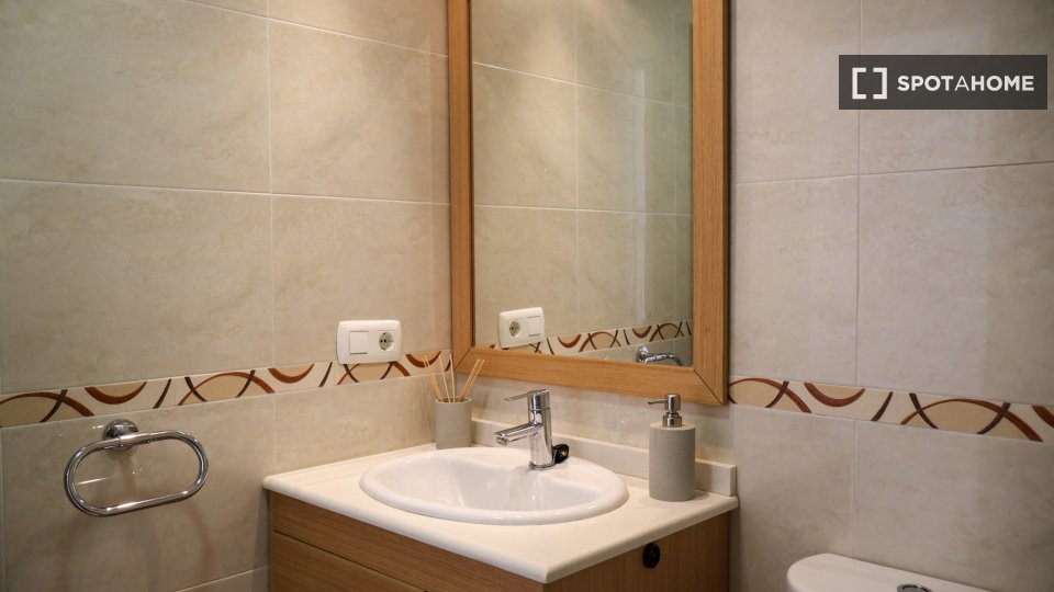 Apartment Valencia, 2 beds, 50m² — photo 13