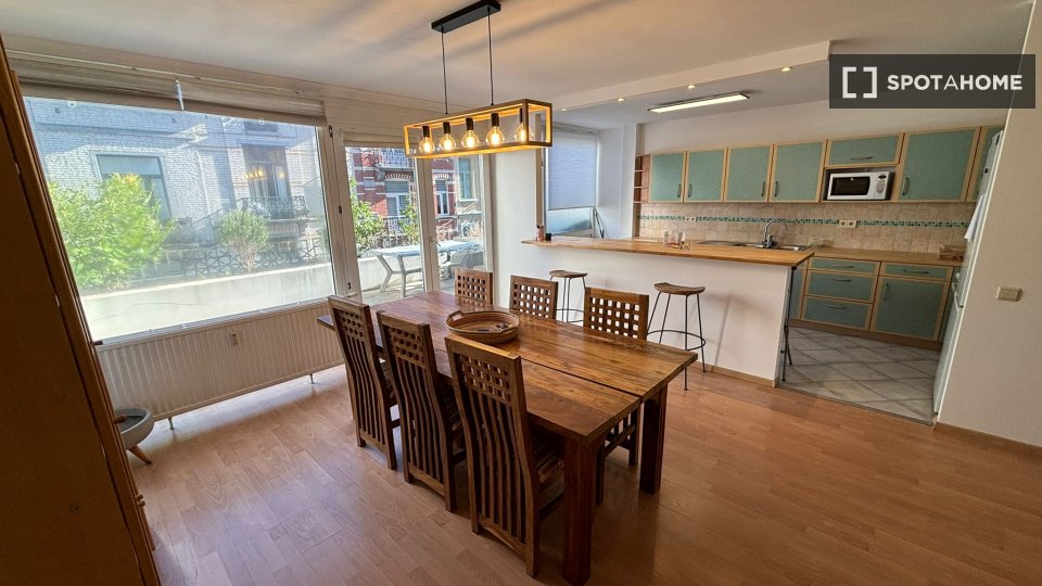 Apartment Brussels, 2 beds, 94m² — photo 26