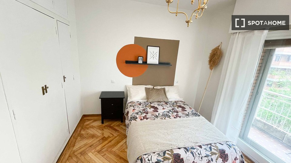 Double room Madrid, 7 beds — photo 12