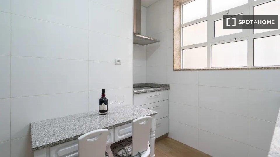 Apartment Porto, 1 bed — photo 3