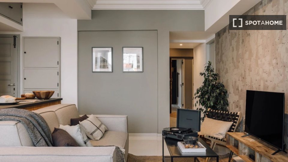 Apartment Lisbon, 3 beds — photo 15