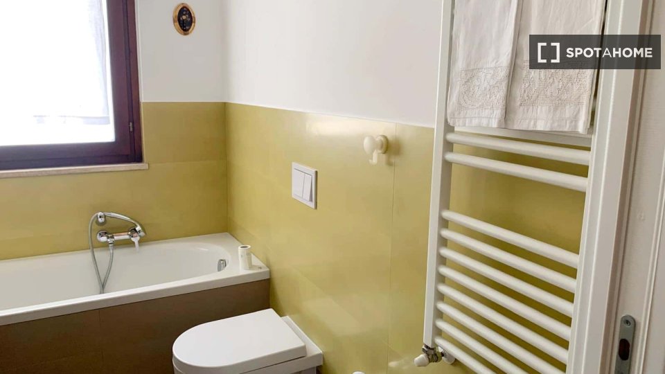 Apartment Rome, 2 beds — photo 18