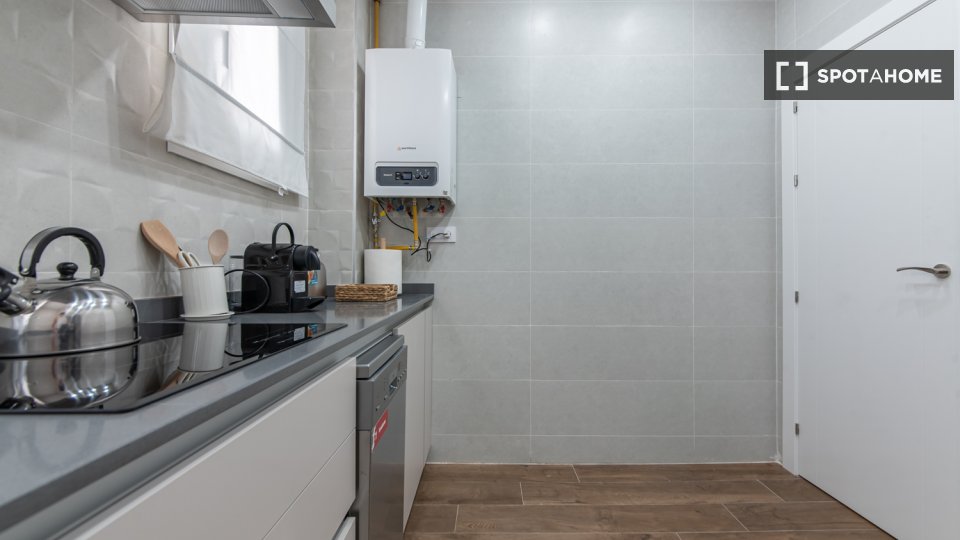 Apartment Madrid, 3 beds, 100m² — photo 16
