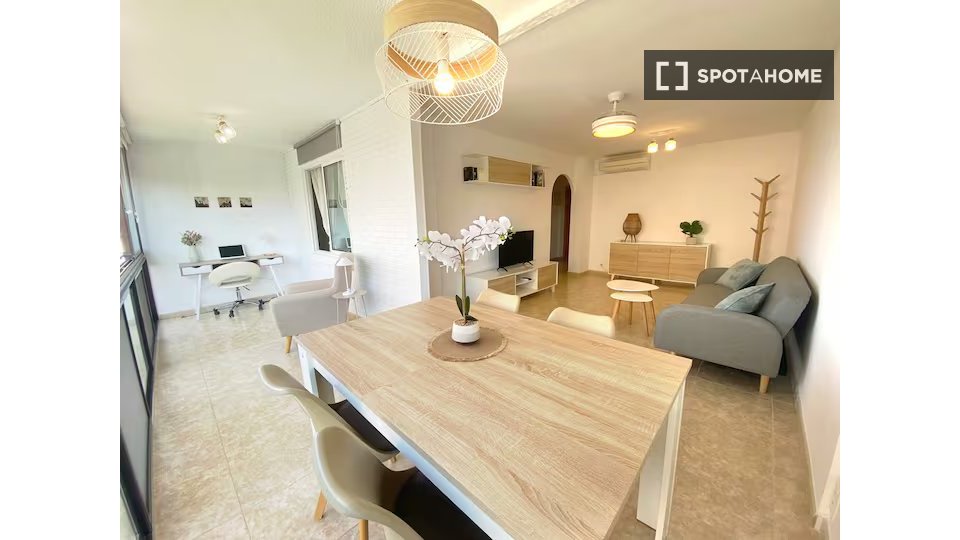 Apartment Alicante, 1 bed, 60m² — photo 13