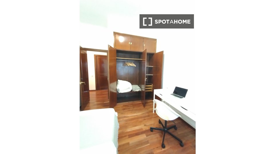 Double room Madrid, 4 beds, 120m² — photo 19
