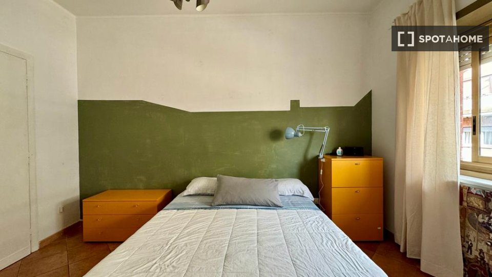 Double room Rome, 3 beds, 95m² — photo 6