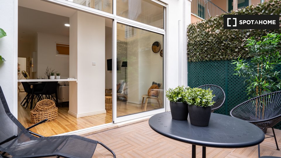 Apartment Lisbon, 2 beds, 75m² — photo 6