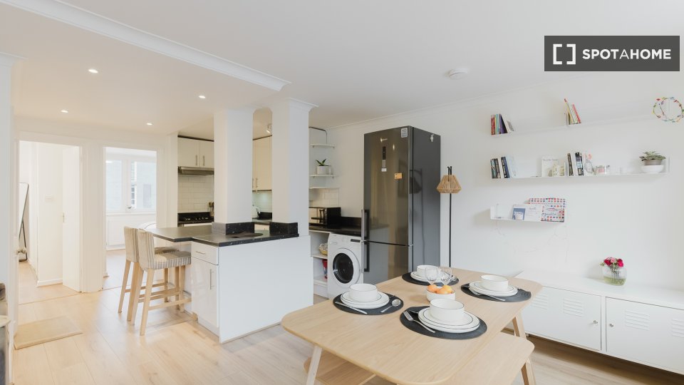 Apartment London, 2 beds — photo 9
