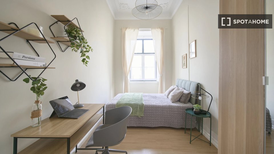 Double room Lisbon, 9 beds — photo 10