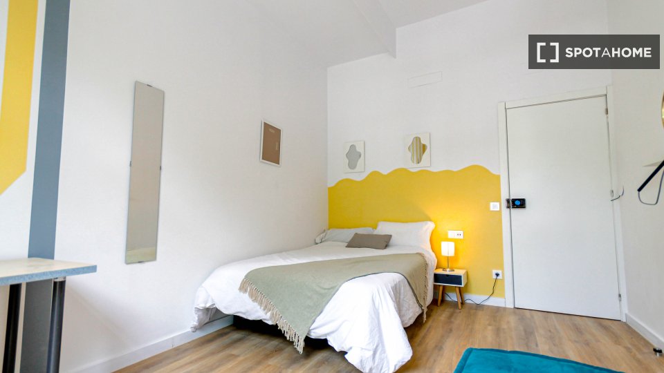 Double room Barcelona, 9 beds — photo 15
