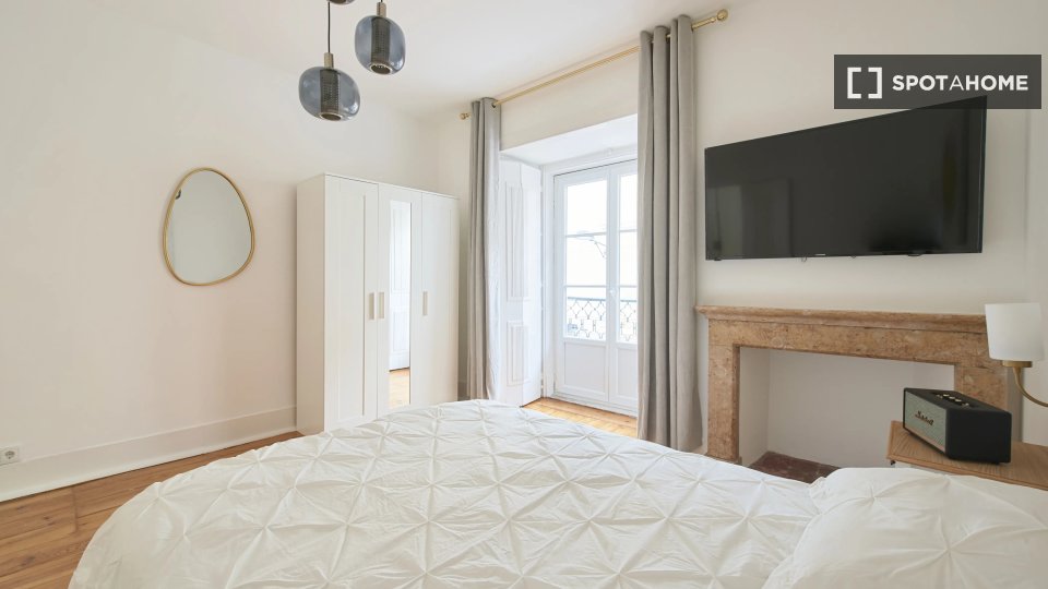Double room Lisbon, 8 beds — photo 13