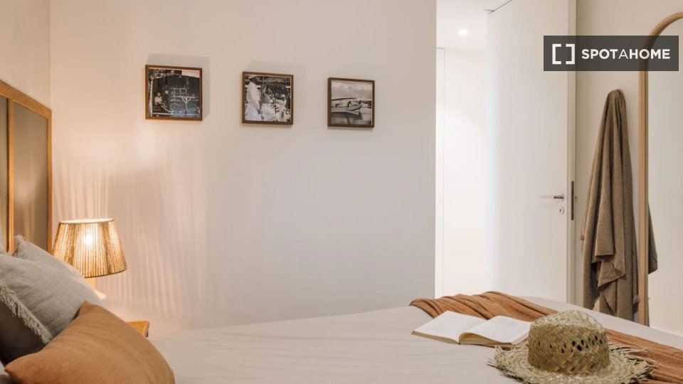 Apartment Lisbon, 1 bed — photo 11