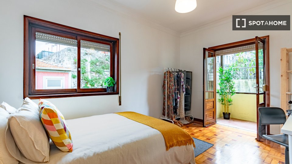 Double room Porto, 4 beds, 160m² — photo 8