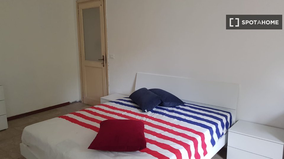 Double room Turin, 4 beds, 120m² — photo 1