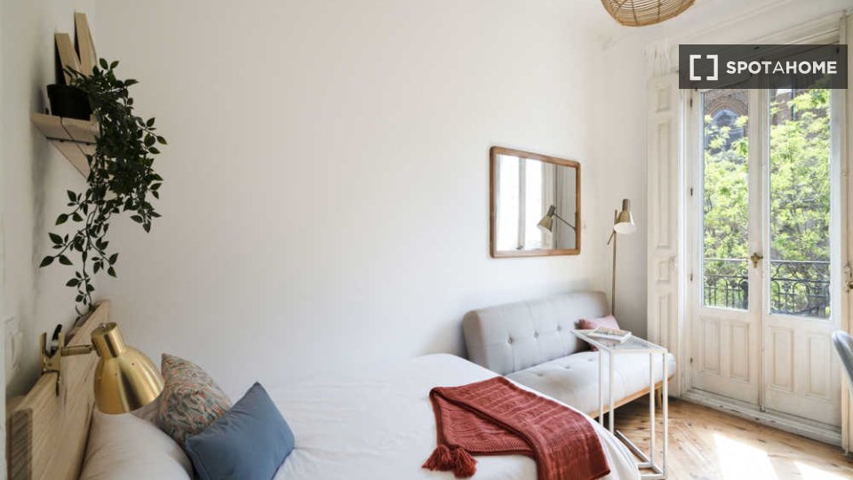 Double room Madrid, 8 beds — photo 51