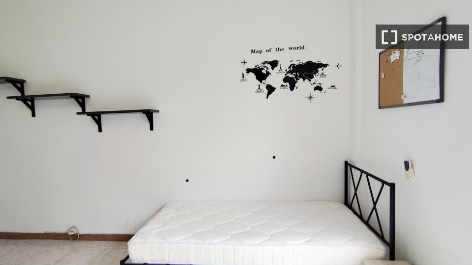 Double room Milan, 3 beds, 118m² — photo 2