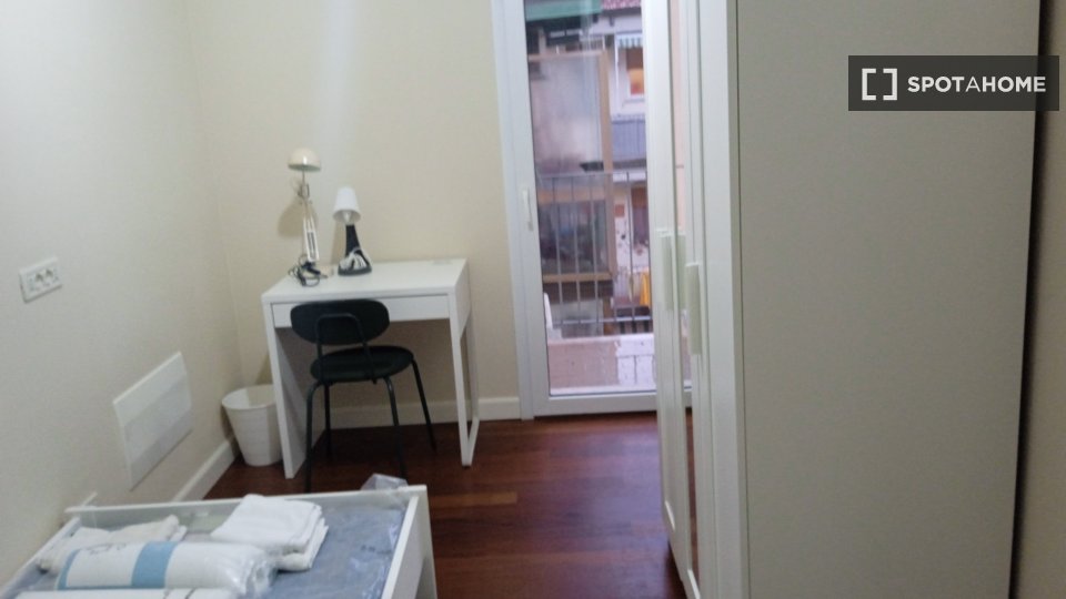Double room Bologna, 8 beds, 185m² — photo 1