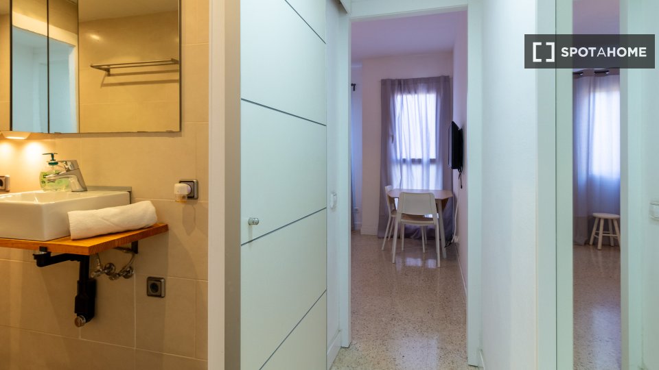 Apartment mono Barcelona, 38m² — photo 1