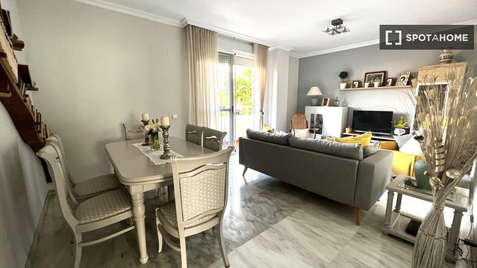 Apartment Seville, 3 beds, 110m² — photo 3