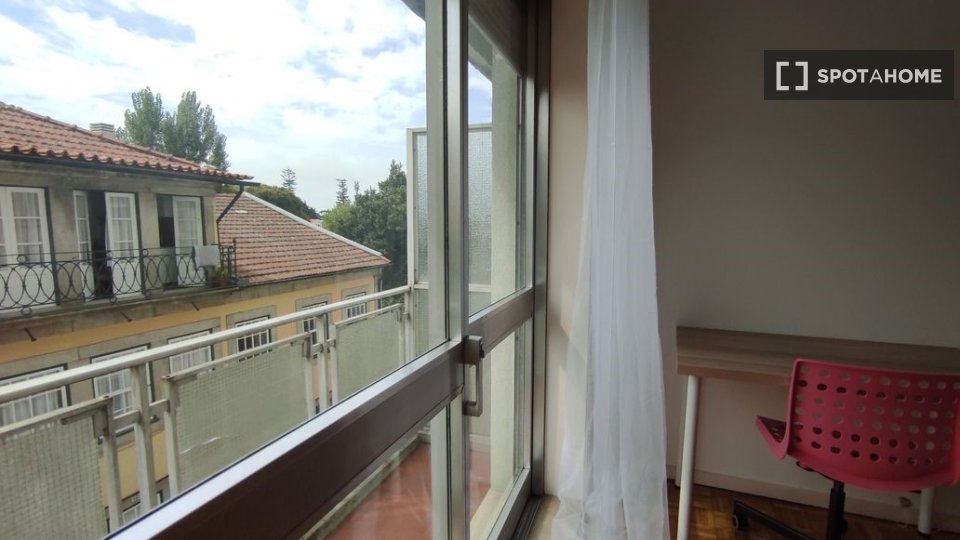 Double room Porto, 4 beds, 100m² — photo 19