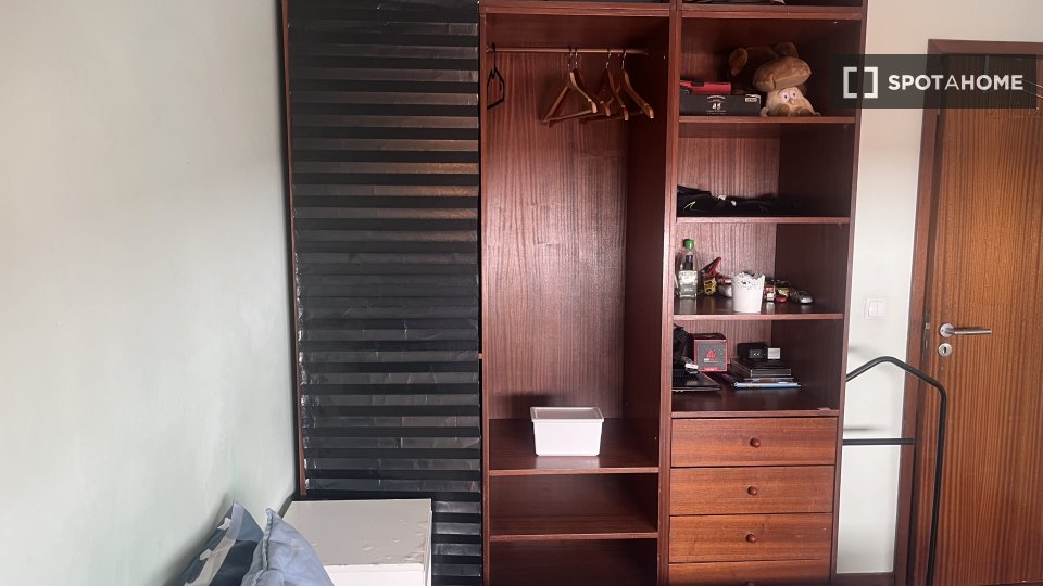 Double room Lisbon, 4 beds, 150m² — photo 17