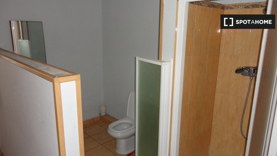 Double room Madrid, 10 beds, 200m² — photo 24