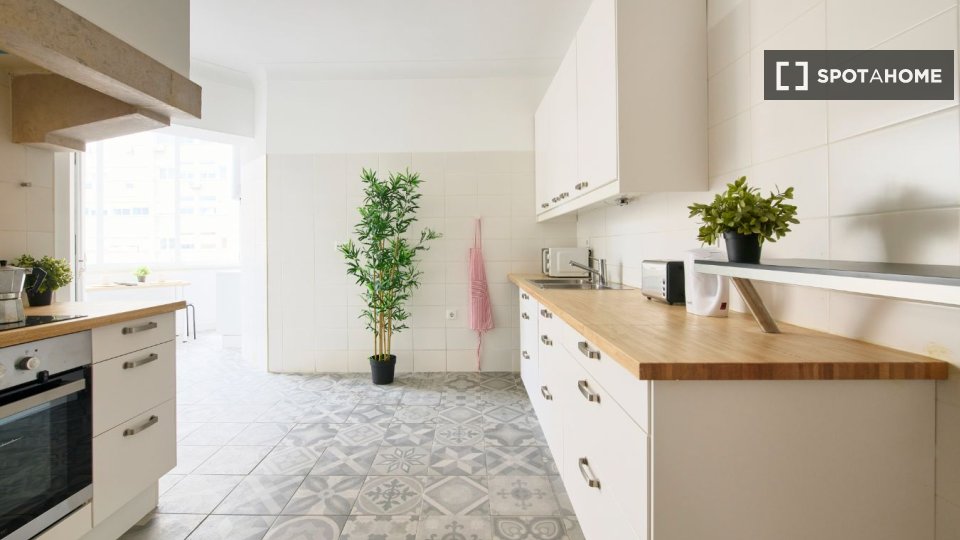 Double room Lisbon, 7 beds — photo 26