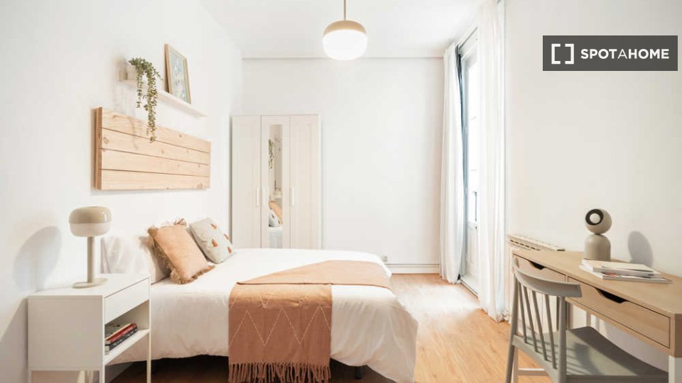 Double room Madrid, 7 beds — photo 22