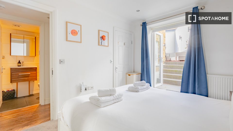 Apartment London, 2 beds — photo 13
