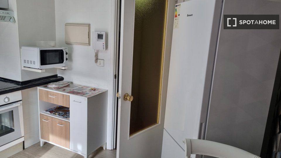 Camera doppia Bilbao, 3 camere, 86m² — foto 16