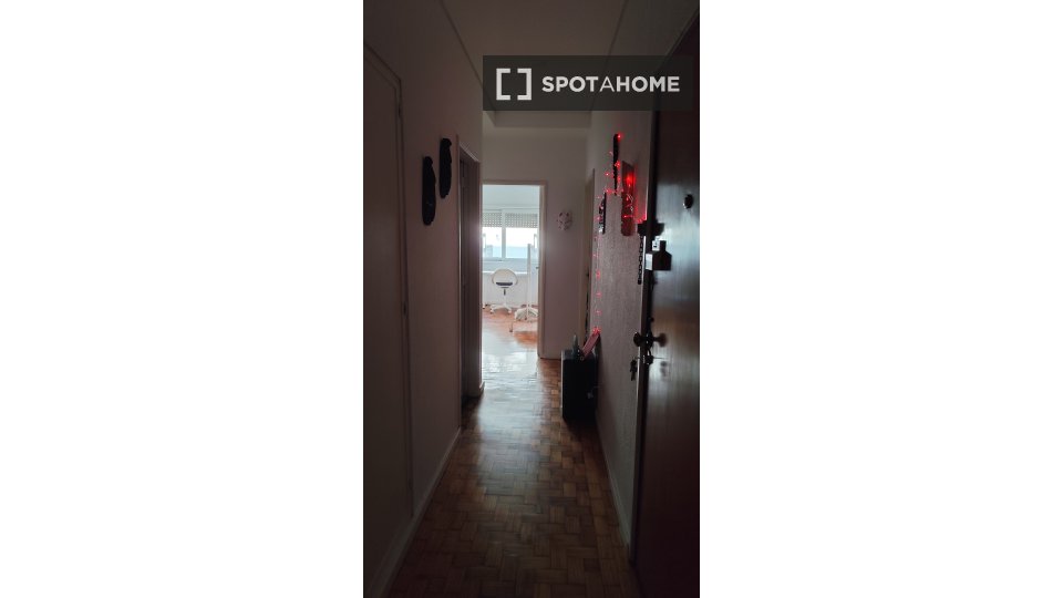 Double room Porto, 1 bed, 85m² — photo 7