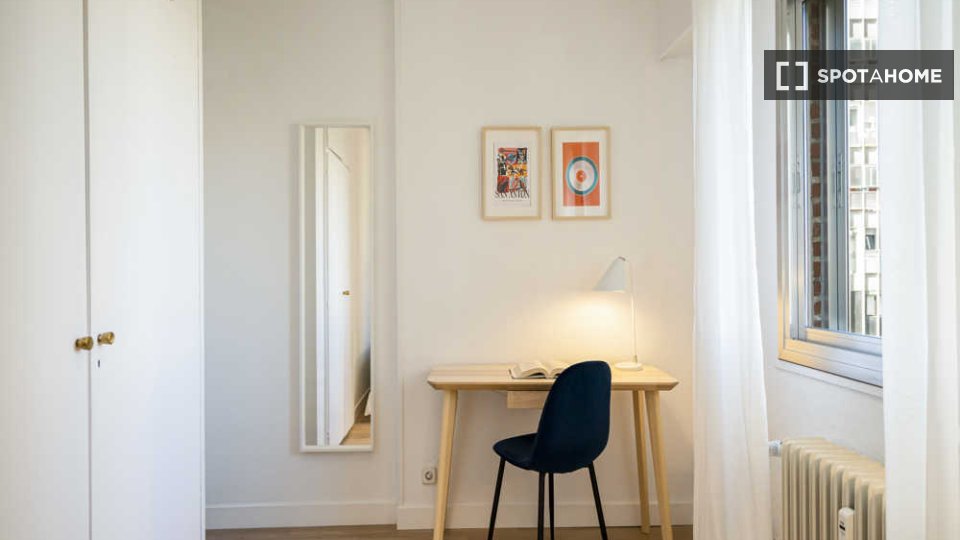 Double room Madrid, 16 beds — photo 39