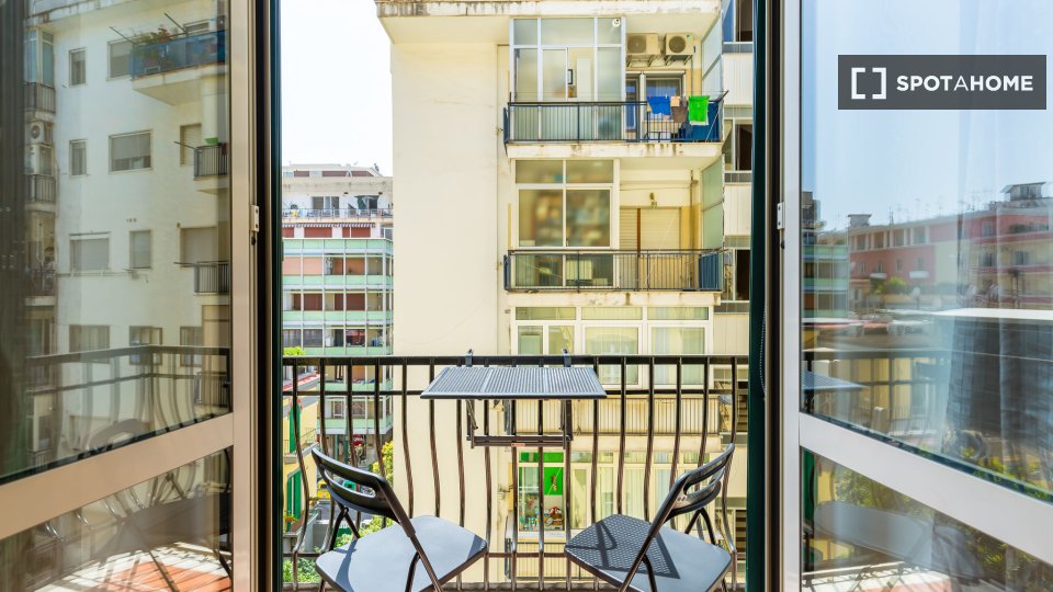 Apartment Naples, 1 bed, 71m² — photo 4
