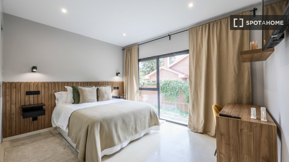 Apartment Madrid, 7 beds — photo 4