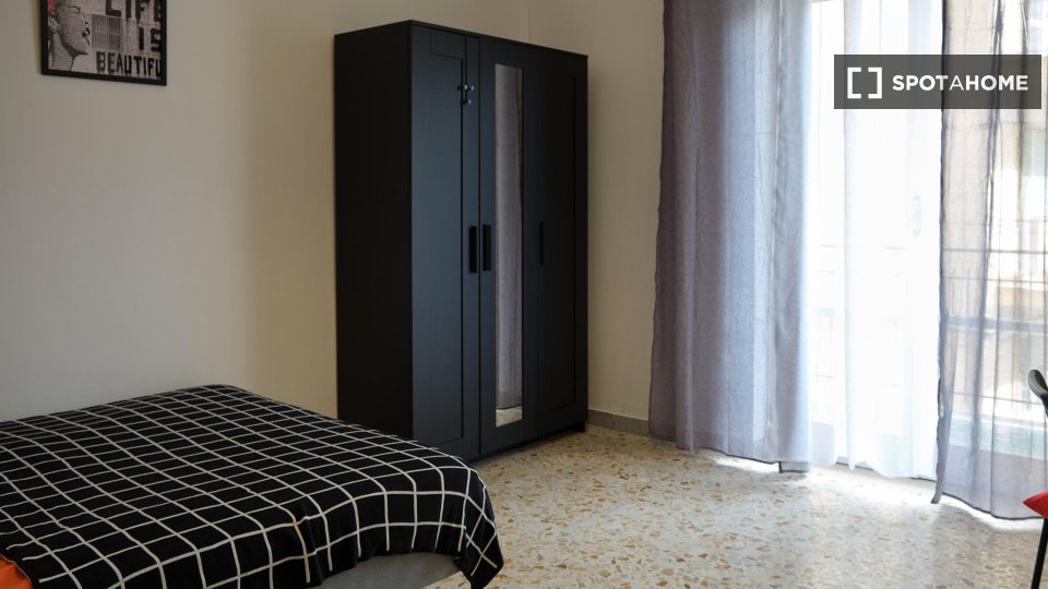 Camera doppia Napoli, 4 camere — foto 19