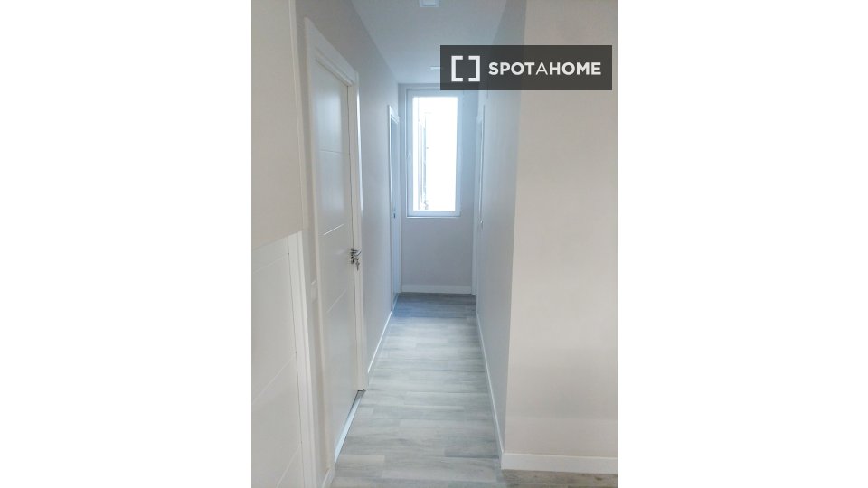 Habitación doble Madrid, 5 habitaciones, 100m² — foto 2