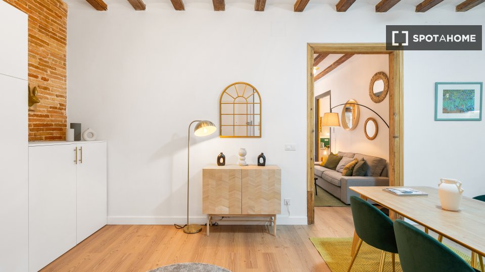 Apartment Barcelona, 2 beds, 90m² — photo 2