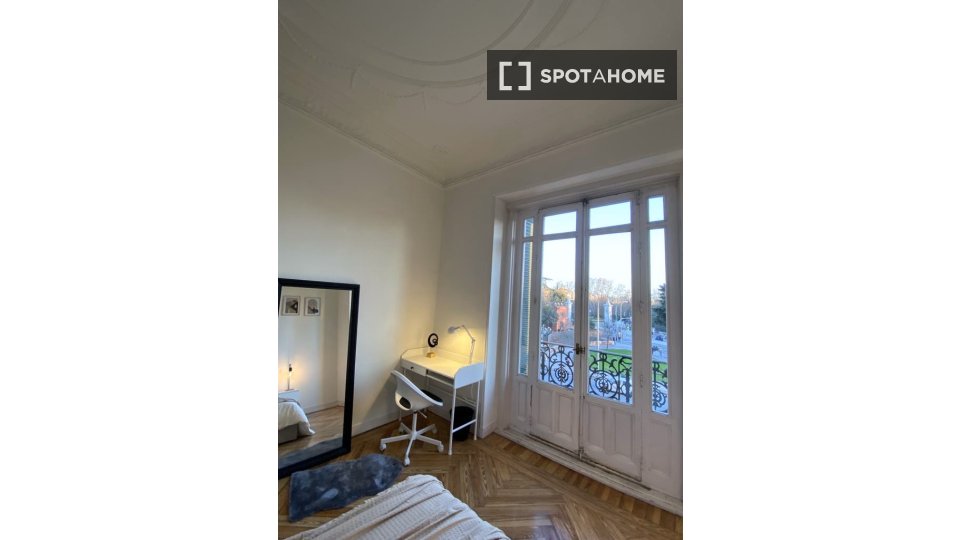 Double room Madrid, 8 beds — photo 71