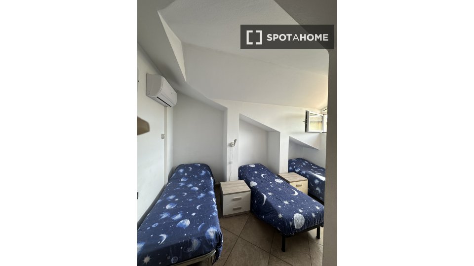 Double room Milan, 4 beds — photo 11