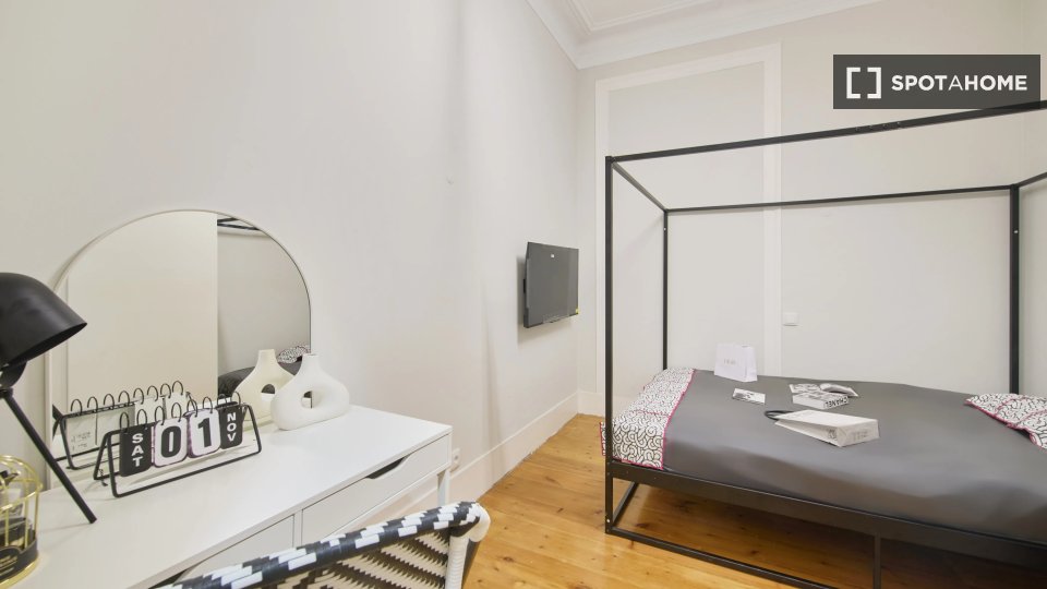 Double room Lisbon, 9 beds — photo 1