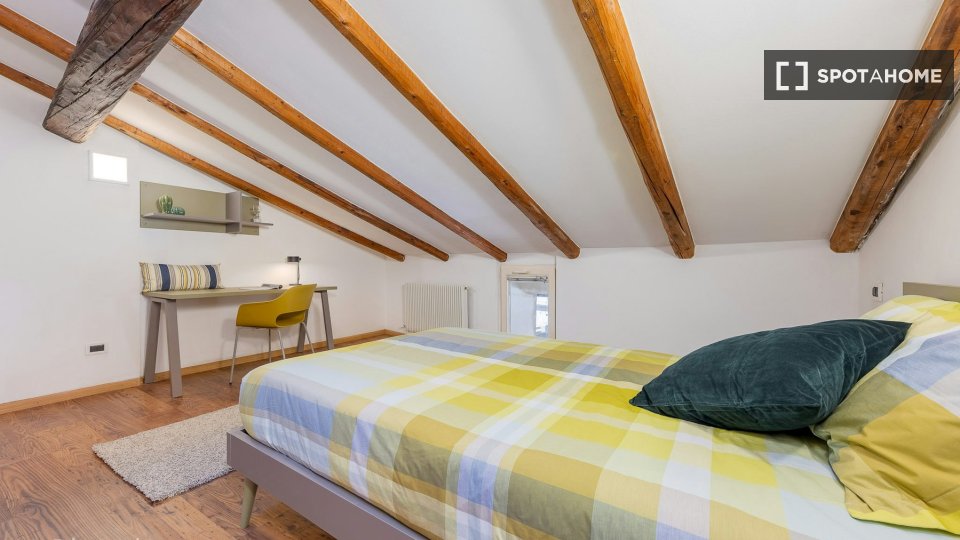 Double room Trento, 3 beds — photo 11